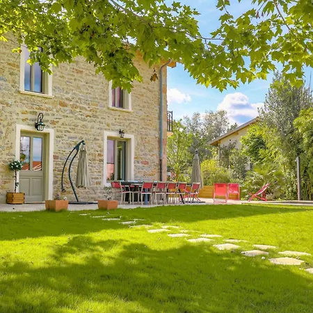 Charmante Maison Avec Piscine Proche Lyon Dardilly